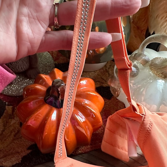 Victoria secret pink push-up bra - Picture 3 of 4